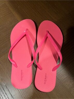 Old Navy Neon Pink Flip Flops Women’s Size 9-10
